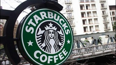 Starbucks, il caffe americano sfida l’espresso italiano